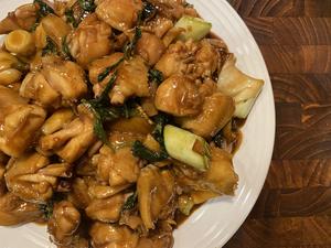 台湾三杯鸡 Stewed Chicken with Ginger and Wine in Casserole的做法 步骤20