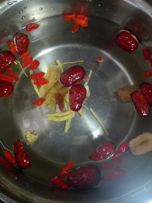 老母鸡汤的做法 步骤2