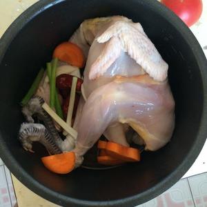 滋养老母鸡汤的做法 步骤1