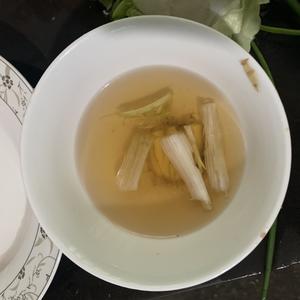 宝宝香菇鸡心包菜饺子的做法 步骤1