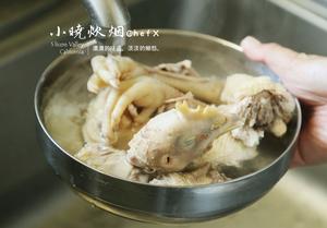 清炖鸡汤——一鸡两吃（上）的做法 步骤3