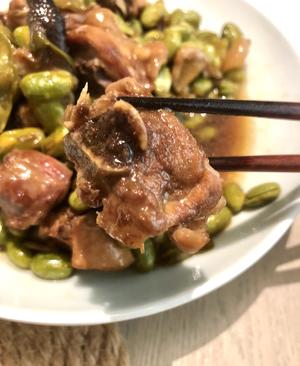 童子鸡炒毛豆的做法 步骤6