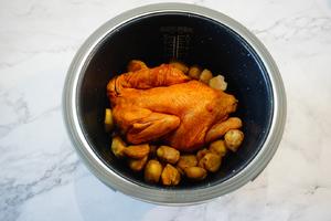 电饭煲之～板栗童子鸡的做法 步骤13