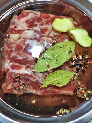 白烧牛肋条肉/牛腩/筋头巴脑的做法 步骤3