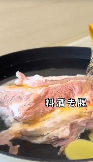 清炖牛腩牛腩汤粉 西红柿炖牛肉的做法 步骤2