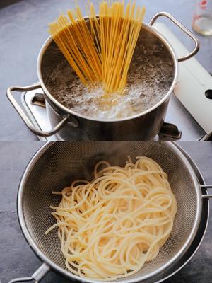 华丽意面搭档晚餐（香草黄油煎牛排+四季豆蘑菇意面+香烤小土豆）的做法 步骤7