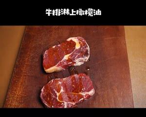 法国美食之七十佐蓝纹奶酪酱牛排的做法 步骤4