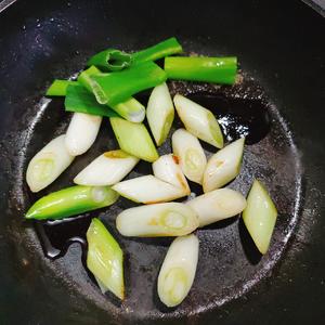 京葱杏鲍菇牛排粒???的做法 步骤6