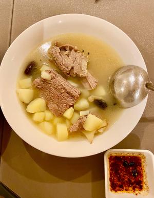 一肉两食之二：牛排骨汤的做法 步骤11