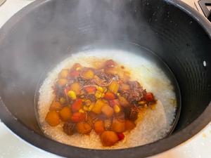 用电饭煲做快手牛排焖饭的做法 步骤13