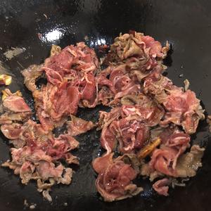 孜然洋葱肥牛卷的做法 步骤6