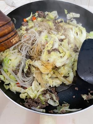 牛肉末炒魔芋粉丝的做法 步骤5