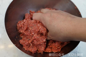 自制午餐肉（黑胡椒牛肉版）<;302小厨房>;的做法 步骤4