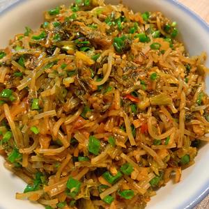 包子（芽菜肉末.酸菜粉条.三鲜.香菇牛肉）的做法 步骤7