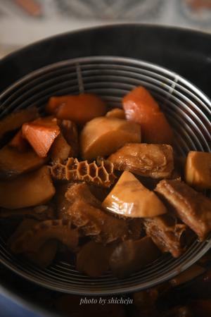 四月的第一天•懒人快手菜--牛肉牛肚杏鲍菇煲的做法 步骤7