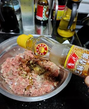 销魂的酸菜牛肉饺子馅的做法 步骤15