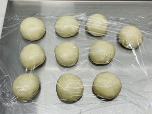 无需浸泡绿豆馅 少油无糖牛肉绿豆酥 抹茶螺旋酥的做法 步骤16