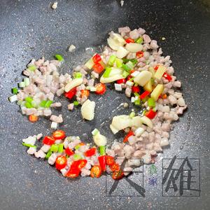 肉沫烧豆角的做法 步骤4