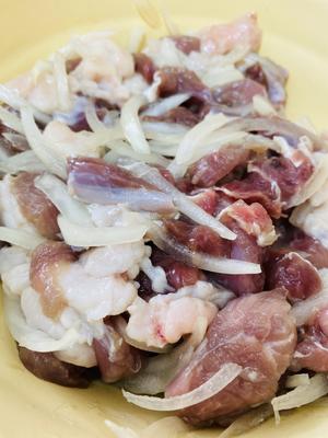 无签羊肉串（空气炸锅版接近炭烤口感）的做法 步骤1