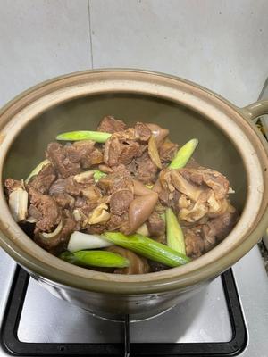 广式萝卜羊肉煲的做法 步骤10