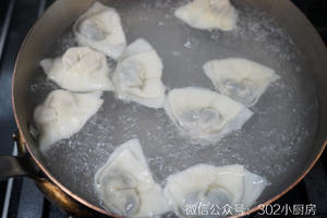 皮蛋鲜肉馄饨 （野馄饨）<;302小厨房>;的做法 步骤15