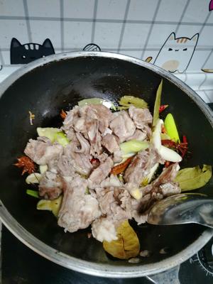 红烧羊排的做法 步骤3