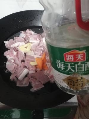 红烧羊腿肉的做法 步骤4