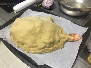面包烤羊腿（羊腿面包）的做法 步骤5