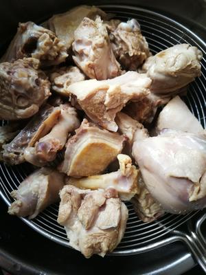 咖喱鸭腿的做法 步骤4