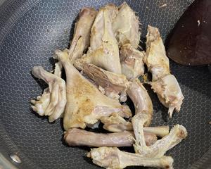 秋宜老鸭粉丝汤——中式一日三餐（一百五十七）的做法 步骤2
