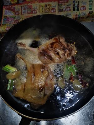 销魂大鸭腿的做法 步骤4