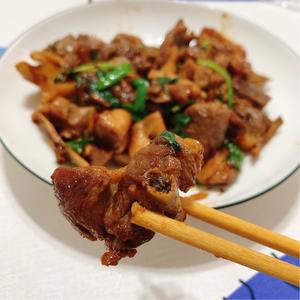 【香喷喷炒鸭肉】红烧鸭肉鸭腿的做法 步骤8