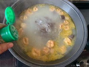 家常鸭血粉丝汤的做法 步骤7