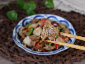 芋头焖鸭肉的做法 步骤12