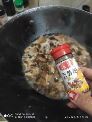 鸭肉炆土豆的做法 步骤6