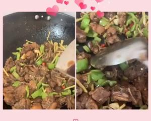 姜丝焖鸭肉的做法 步骤6