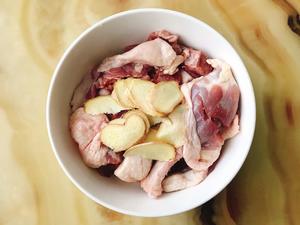 超级酥脆炸鸭肉的做法 步骤1
