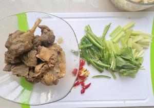 鸭肉辣汤♨面#麦子厨房美食锅#的做法 步骤4