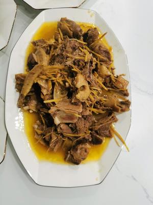 姜丝炒鸭肉超下饭的做法 步骤6