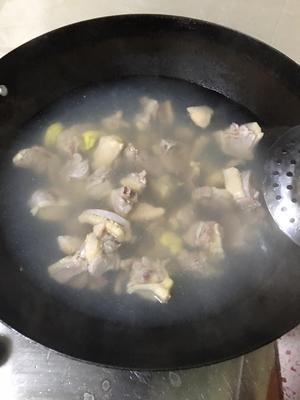 鸭肉两食（土豆紫苏焖鸭、干煸鸭）的做法 步骤5