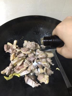 鸭肉两食（土豆紫苏焖鸭、干煸鸭）的做法 步骤10