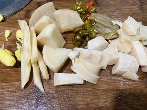 酸萝卜老鸭汤的做法 步骤6