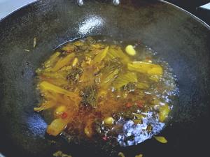 超下饭的酸菜烧鸭血的做法 步骤6