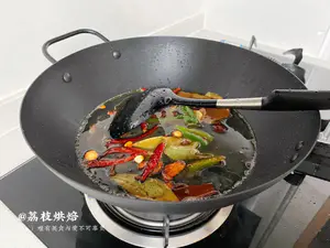 家庭版卤鸭脖卤鸭掌的做法 步骤10