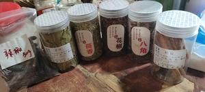 卤鸭爪鸭翅的做法 步骤1