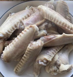 超详细版一锅甜辣卤肉（鸭翅鸡翅卤蛋海带）的做法 步骤2