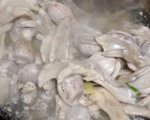 卤鸭货的做法 步骤4