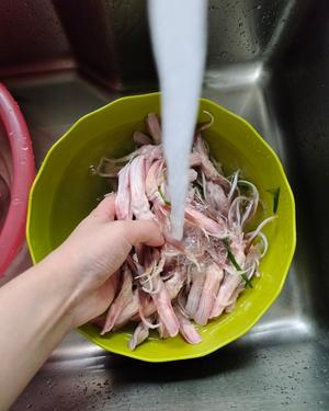 卤鸭货的做法 步骤8