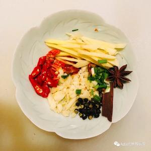 暴力美食 ｜ 鸭脚包的做法 步骤3