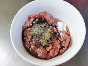20元晚餐～玉米笋炒牛肉的做法 步骤1